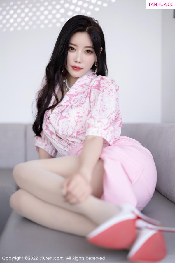 杨晨晨 sugar小甜心CC [XiuRen]高清写真图 2022.11.29 No.5927 杨晨晨Yome 美臀丝袜第14张图片